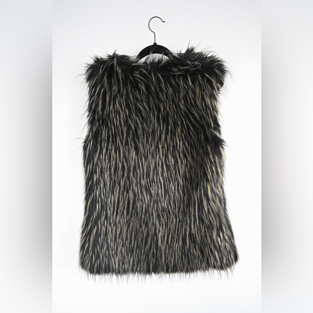 VIA SPIGA Faux Fur Vest - Picture 2 of 4